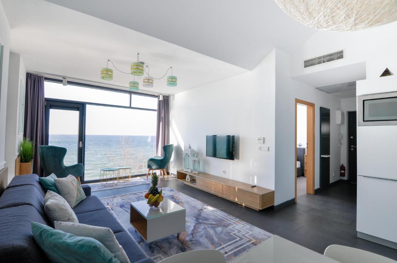 Apartament Nadmorski Luksus - Boulevard ウストロニエ・モルスキエ エクステリア 写真