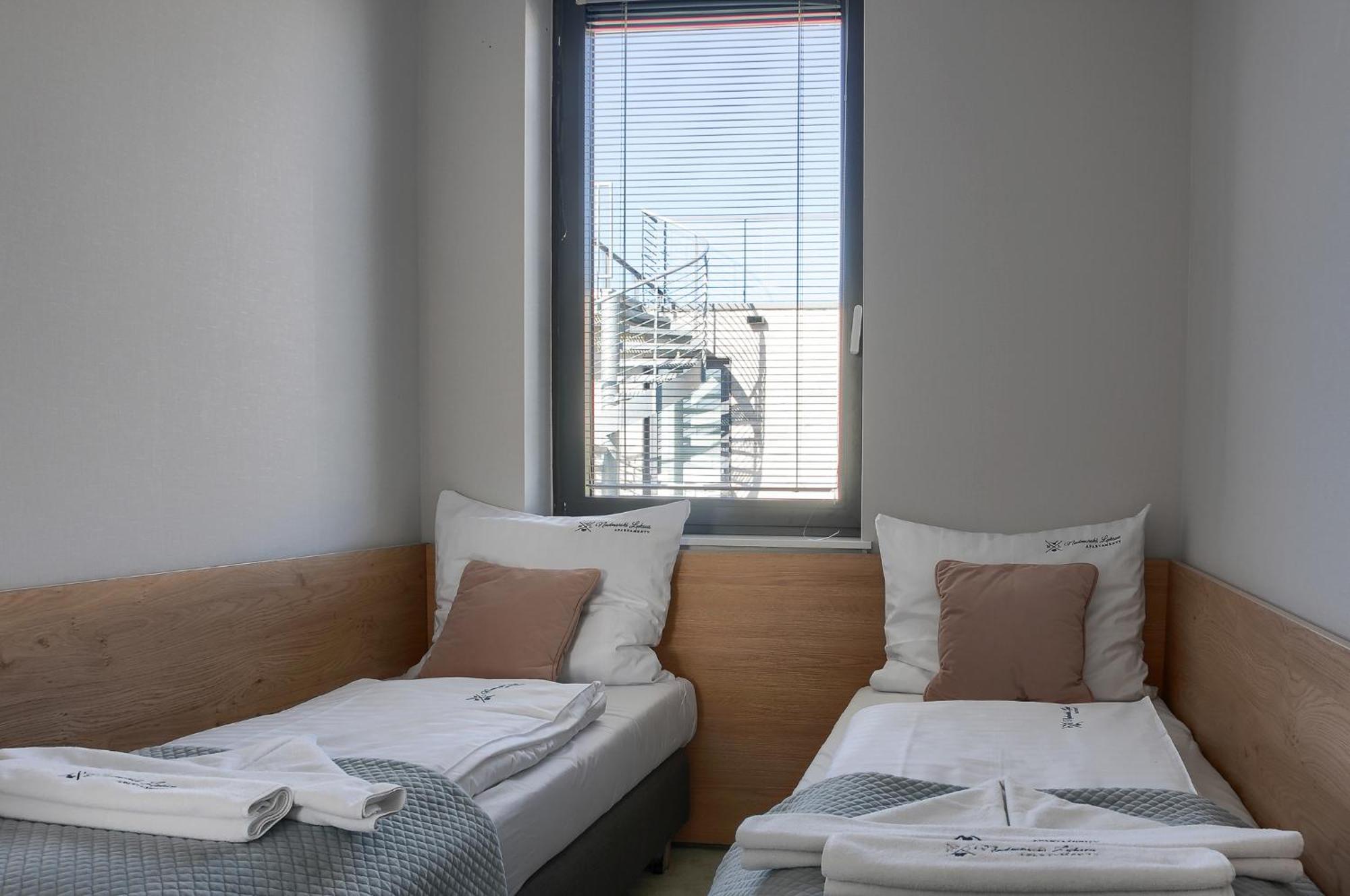 Apartament Nadmorski Luksus - Boulevard ウストロニエ・モルスキエ エクステリア 写真