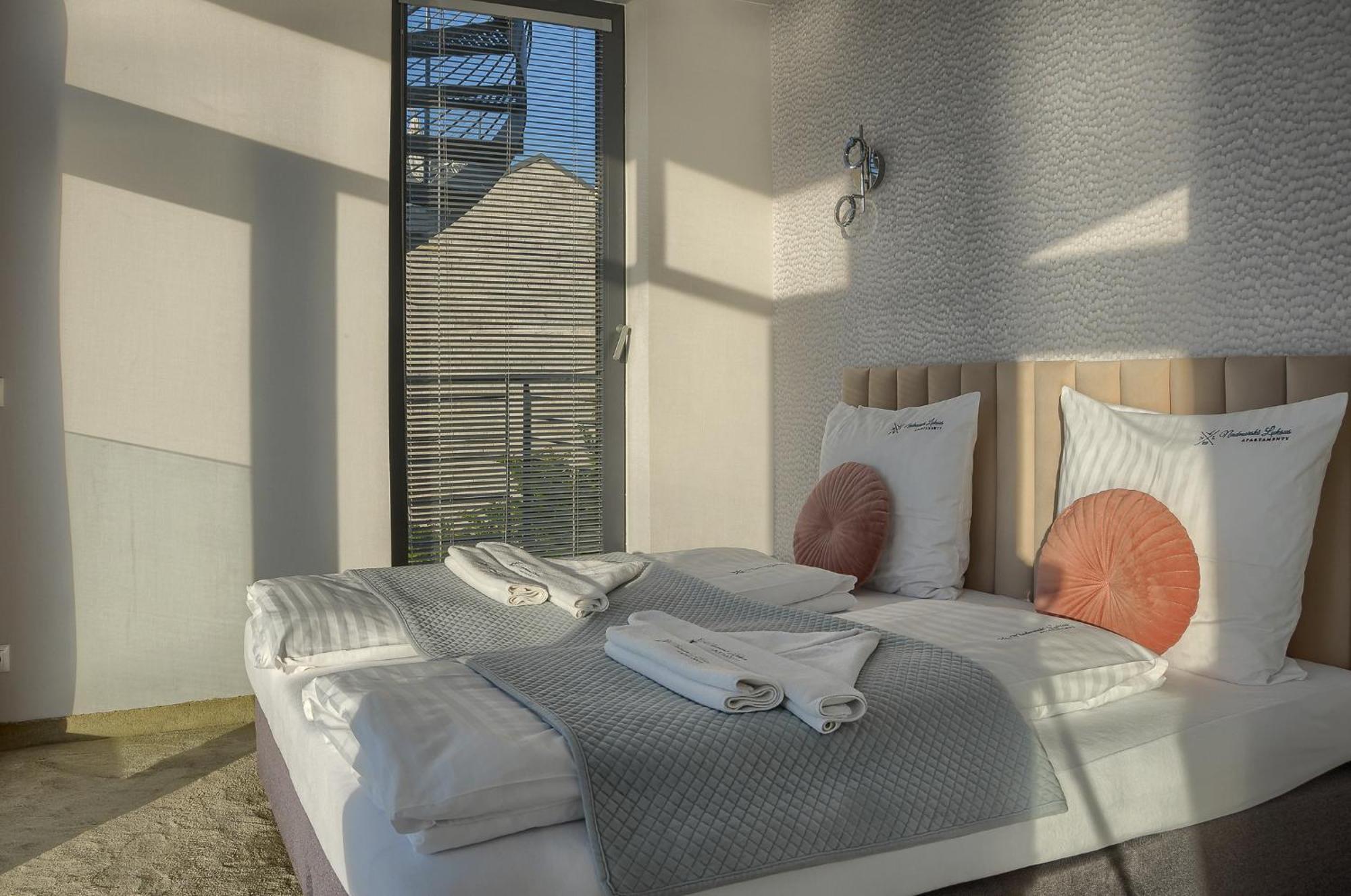 Apartament Nadmorski Luksus - Boulevard ウストロニエ・モルスキエ エクステリア 写真
