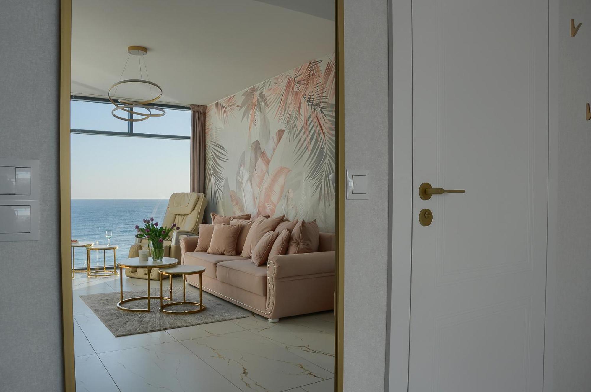 Apartament Nadmorski Luksus - Boulevard ウストロニエ・モルスキエ エクステリア 写真